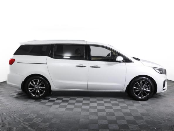 Kia Carnival III с пробегом 2018 года, цена 2 790 000 рублей, 117548 км, минивэн, Автокод Объявления