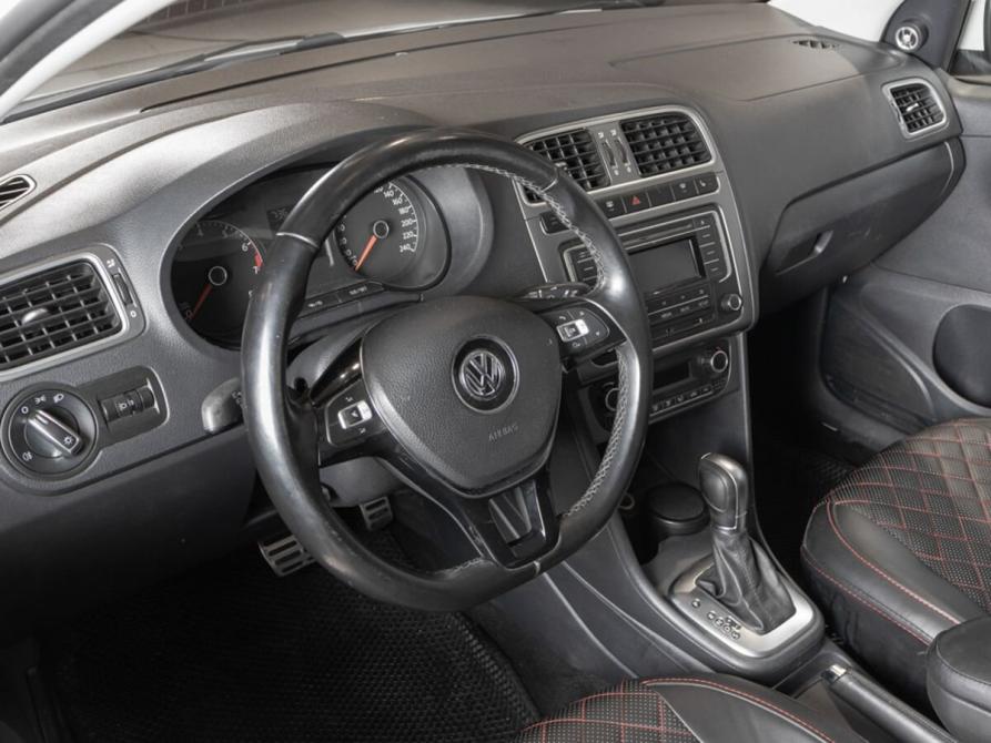 Volkswagen Polo V Рестайлинг Казань  - изображение 5