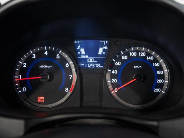 Hyundai Solaris I с пробегом 2011 года, цена 760 000 рублей, 112378 км, седан, Автокод Объявления