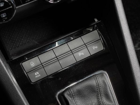 Skoda Octavia III (A7) Рестайлинг с пробегом 2020 года, цена 2 675 000 рублей, 102071 км, лифтбек, Автокод Объявления