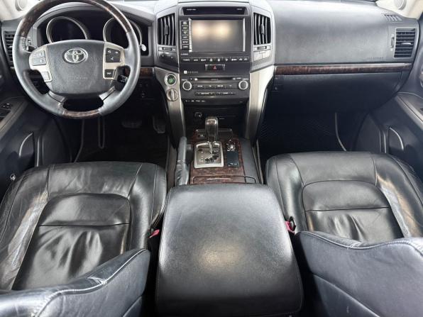 Toyota Land Cruiser 200 Series с пробегом 2011 года, цена 3 200 000 рублей, 226900 км, внедорожник, Автокод Объявления
