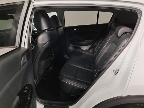 Kia Sportage V с пробегом 2021 года, цена 2 499 000 рублей, 56611 км, внедорожник, Автокод Объявления