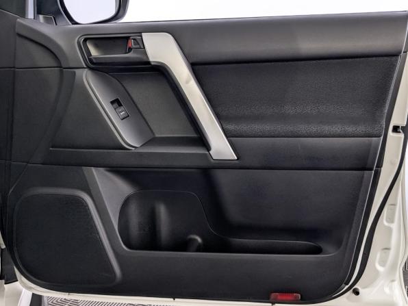Toyota Land Cruiser Prado 150 Series Рестайлинг 3 с пробегом 2020 года, цена 5 820 000 рублей, 52428 км, внедорожник, Автокод Объявления