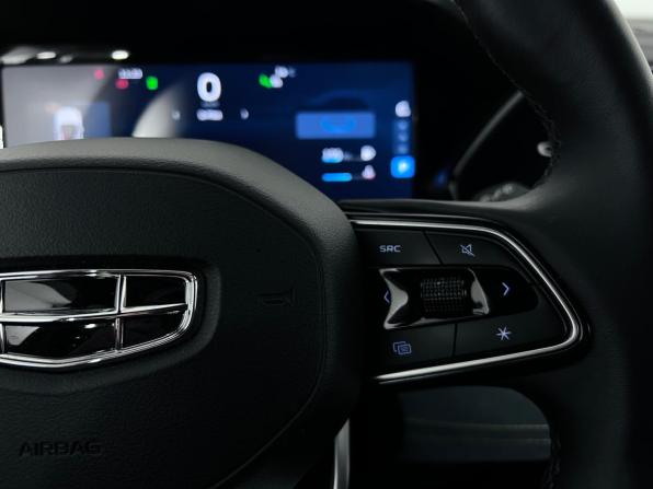 Geely Monjaro I с пробегом 2023 года, цена 3 350 000 рублей, 18812 км, внедорожник, Автокод Объявления