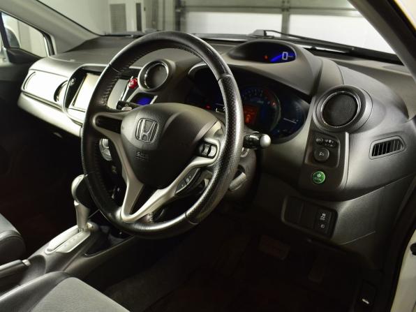 Honda Insight II Рестайлинг с пробегом 2012 года, цена 1 275 995 рублей, 135640 км, хэтчбек, Автокод Объявления