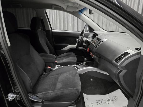 Mitsubishi Outlander II с пробегом 2007 года, цена 970 000 рублей, 235300 км, внедорожник, Автокод Объявления
