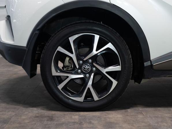 Toyota C-HR I с пробегом 2016 года, цена 1 735 000 рублей, 115507 км, внедорожник, Автокод Объявления
