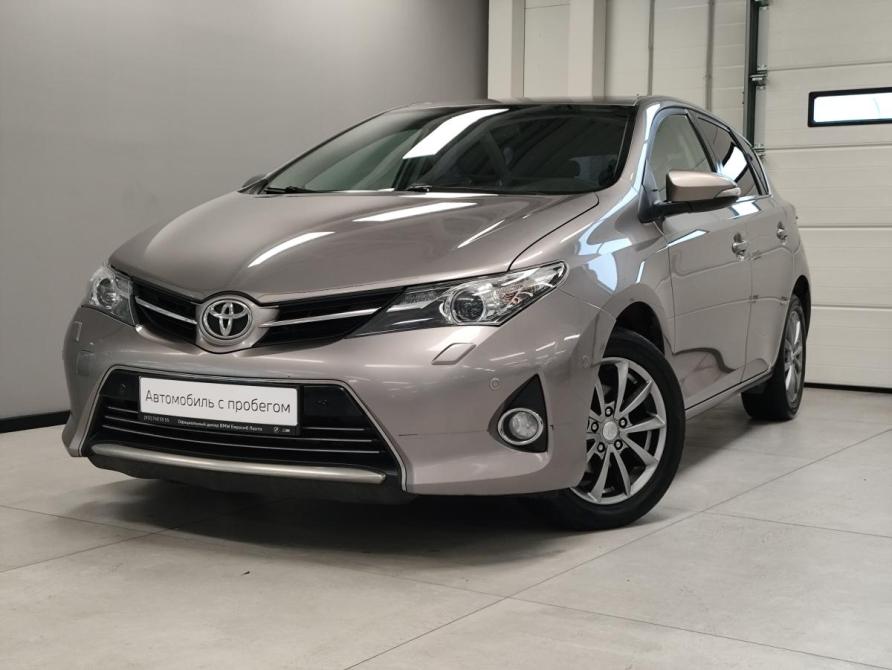 Toyota Auris II Санкт-Петербург  - изображение 1