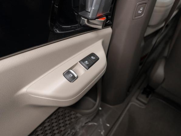 Kia Carnival IV Рестайлинг с пробегом 2024 года, цена 9 100 000 рублей, 50 км, минивэн, Автокод Объявления