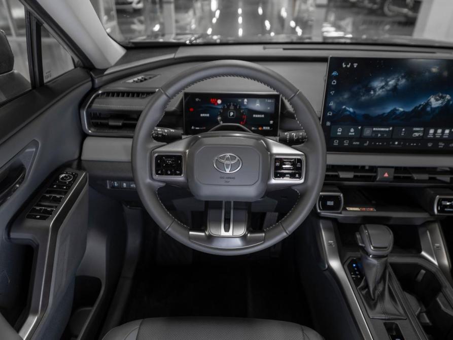 Toyota RAV4 VI (XA60) Москва  - изображение 11