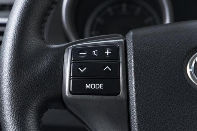Toyota Land Cruiser Prado 150 Series с пробегом 2010 года, цена 2 999 000 рублей, 236000 км, внедорожник, Автокод Объявления