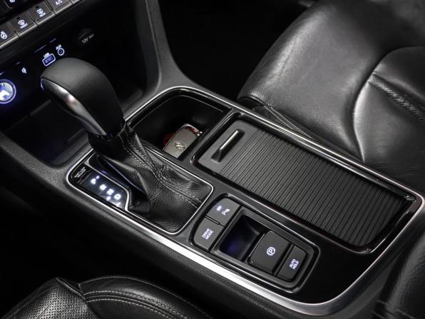 Hyundai Sonata VII (LF) Рестайлинг с пробегом 2017 года, цена 1 429 000 рублей, 119533 км, седан, Автокод Объявления