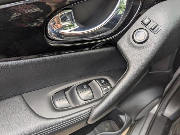 Nissan Qashqai II с пробегом 2015 года, цена 1 685 000 рублей, 110446 км, внедорожник, Автокод Объявления