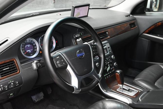 Volvo XC70 II с пробегом 2011 года, цена 1 690 000 рублей, 256553 км, универсал, Автокод Объявления