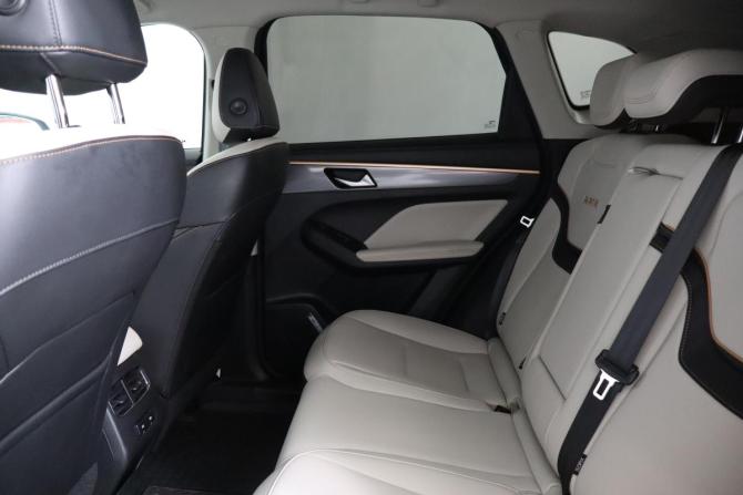 Haval Jolion I с пробегом 2023 года, цена 1 859 000 рублей, 56000 км, внедорожник, Автокод Объявления