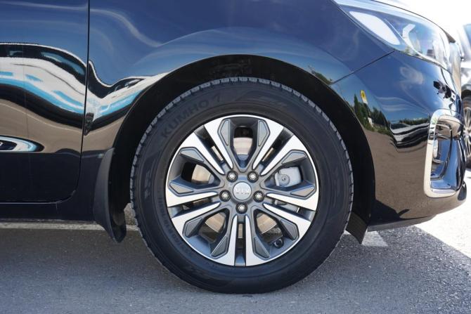 Kia Carnival III с пробегом 2019 года, цена 3 250 000 рублей, 110000 км, минивэн, Автокод Объявления