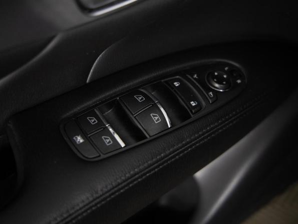 Infiniti Q70 I Рестайлинг с пробегом 2015 года, цена 2 449 000 рублей, 78266 км, седан, Автокод Объявления