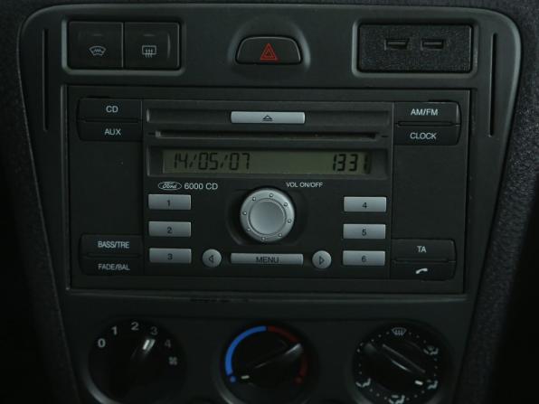 Ford Fusion I Рестайлинг с пробегом 2007 года, цена 299 000 рублей, 215800 км, хэтчбек, Автокод Объявления