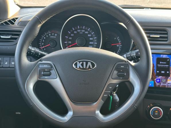 Kia Rio III Рестайлинг с пробегом 2015 года, цена 1 049 000 рублей, 141251 км, седан, Автокод Объявления