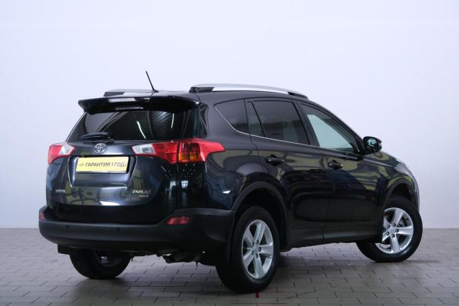 Toyota RAV4 IV (XA40) с пробегом 2013 года, цена 2 349 000 рублей, 143000 км, внедорожник, Автокод Объявления