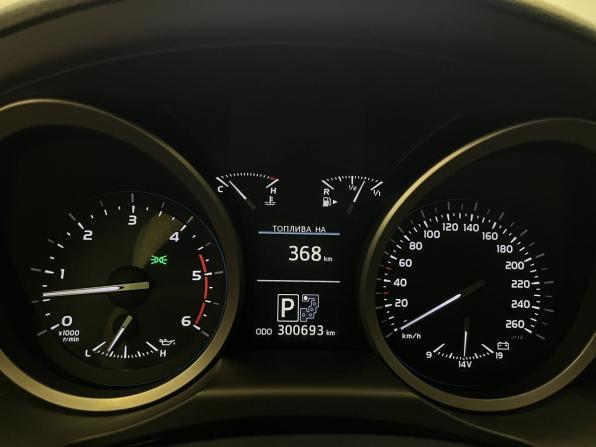 Toyota Land Cruiser 200 Series Рестайлинг 1 с пробегом 2014 года, цена 3 900 000 рублей, 300000 км, внедорожник, Автокод Объявления