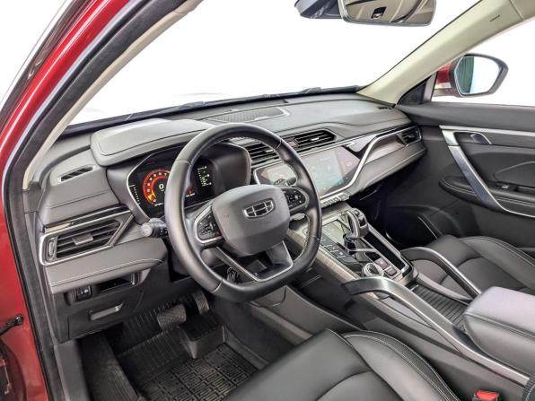 Geely Atlas Pro с пробегом 2023 года, цена 2 200 000 рублей, 67161 км, внедорожник, Автокод Объявления