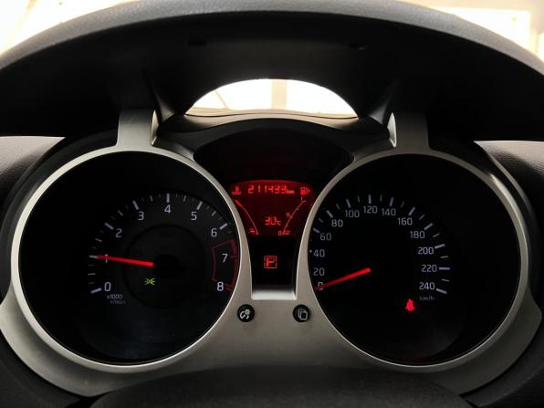 Nissan Juke I с пробегом 2014 года, цена 910 000 рублей, 211450 км, внедорожник, Автокод Объявления