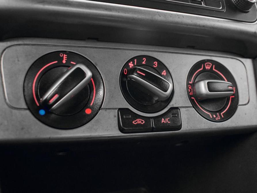 Volkswagen Polo V Рестайлинг Екатеринбург  - изображение 17