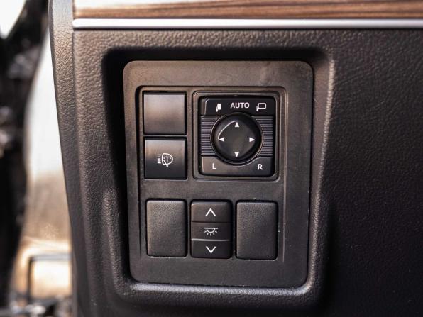 Toyota Land Cruiser Prado 150 Series Рестайлинг 2 с пробегом 2019 года, цена 5 500 000 рублей, 154964 км, внедорожник, Автокод Объявления