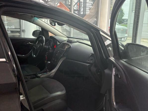 Opel Astra J с пробегом 2010 года, цена 650 000 рублей, 195600 км, хэтчбек, Автокод Объявления