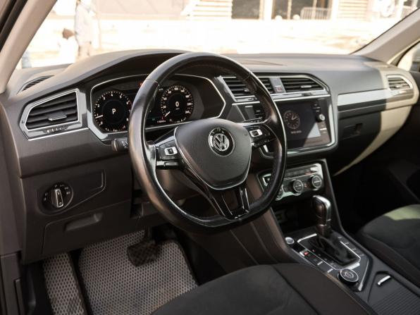 Volkswagen Tiguan II с пробегом 2018 года, цена 2 674 000 рублей, 118000 км, внедорожник, Автокод Объявления