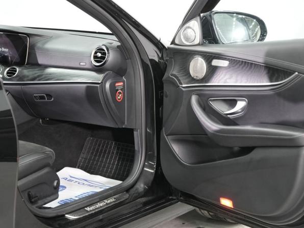 Mercedes-Benz E-Класс V (W213 S213 C238) Рестайлинг с пробегом 2020 года, цена 3 750 000 рублей, 179977 км, седан, Автокод Объявления