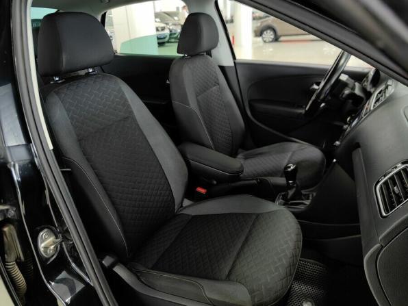 Volkswagen Polo V Рестайлинг с пробегом 2018 года, цена 804 000 рублей, 212000 км, седан, Автокод Объявления