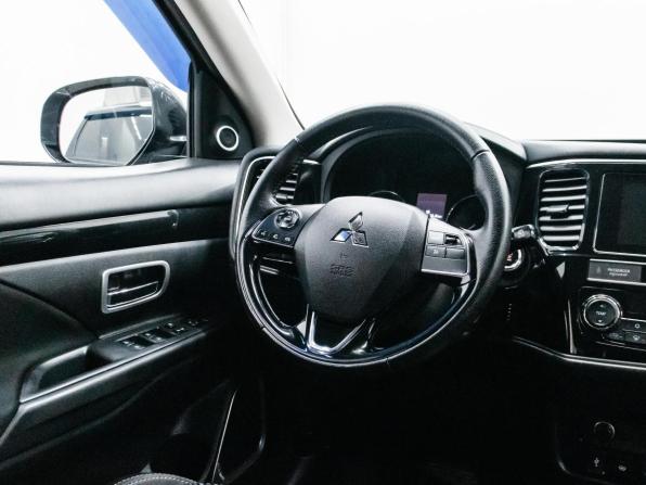Mitsubishi Outlander III Рестайлинг 3 с пробегом 2019 года, цена 2 199 000 рублей, 99070 км, внедорожник, Автокод Объявления