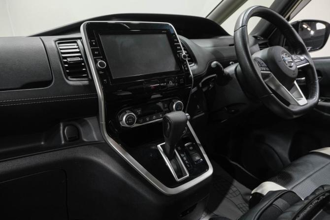 Nissan Serena V (C27) с пробегом 2018 года, цена 1 759 000 рублей, 92400 км, минивэн, Автокод Объявления