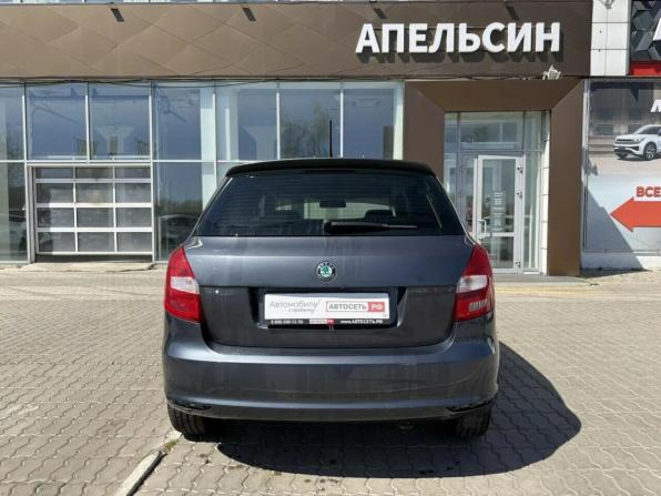 Skoda Fabia II Рестайлинг с пробегом 2011 года, цена 430 000 рублей, 196329 км, хэтчбек, Автокод Объявления