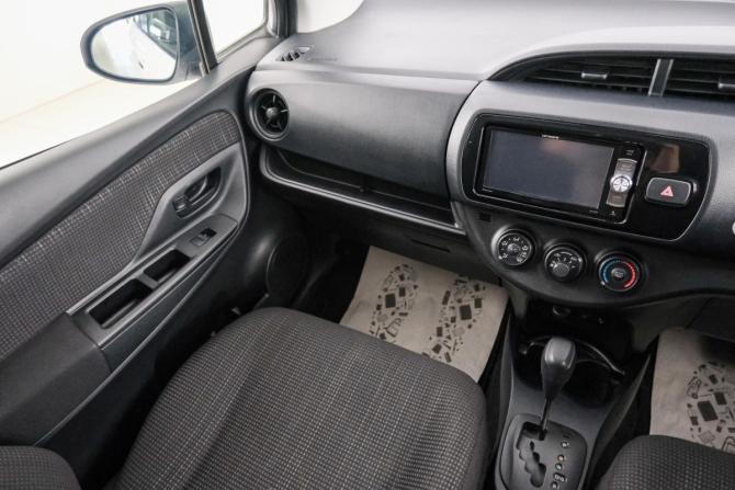 Toyota Vitz III (XP130) Рестайлинг 2 с пробегом 2017 года, цена 899 000 рублей, 199923 км, хэтчбек, Автокод Объявления