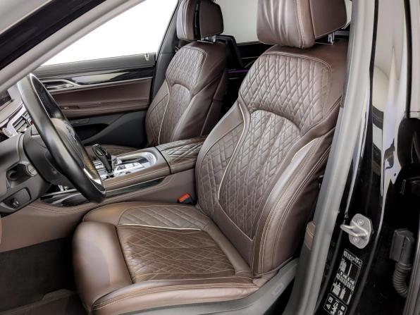 BMW 7 серии VI (G11/G12) Рестайлинг с пробегом 2019 года, цена 6 780 000 рублей, 47135 км, седан, Автокод Объявления