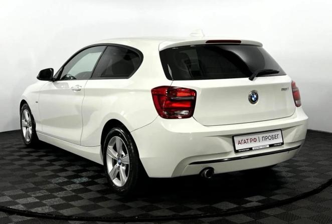 BMW 1 серии II (F20/F21) с пробегом 2013 года, цена 990 000 рублей, 210000 км, хэтчбек, Автокод Объявления