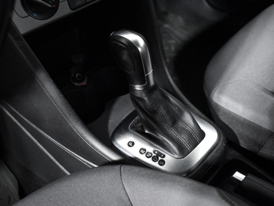 Volkswagen Polo V Рестайлинг Санкт-Петербург  - изображение 11