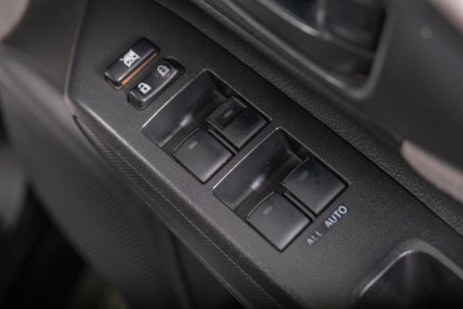 Toyota Wish II с пробегом 2010 года, цена 999 000 рублей, 270000 км, минивэн, Автокод Объявления