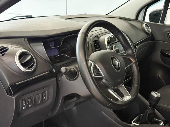 Renault Kaptur I Рестайлинг с пробегом 2020 года, цена 1 767 000 рублей, 73041 км, внедорожник, Автокод Объявления