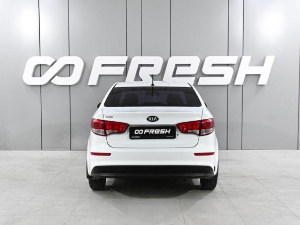 Kia Rio III Рестайлинг с пробегом 2016 года, цена 939 000 рублей, 222008 км, седан, Автокод Объявления
