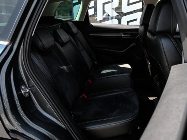 Skoda Karoq I с пробегом 2017 года, цена 2 279 000 рублей, 94520 км, внедорожник, Автокод Объявления