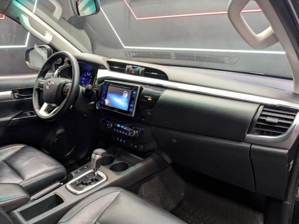 Toyota Hilux VIII с пробегом 2017 года, цена 2 900 000 рублей, 247439 км, offers.body_type.unknown, Автокод Объявления
