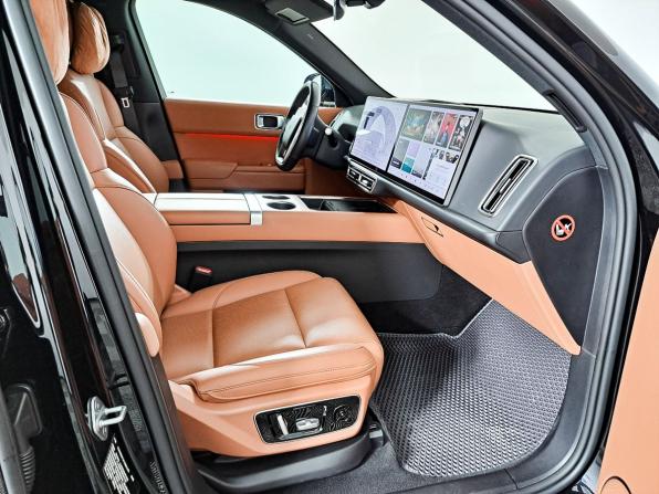 Li Auto (Lixiang) L7 I Рестайлинг с пробегом 2024 года, цена 5 800 000 рублей, 33500 км, внедорожник, Автокод Объявления