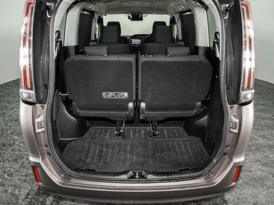 Toyota Noah III (R80) Рестайлинг Иркутск  - изображение 20