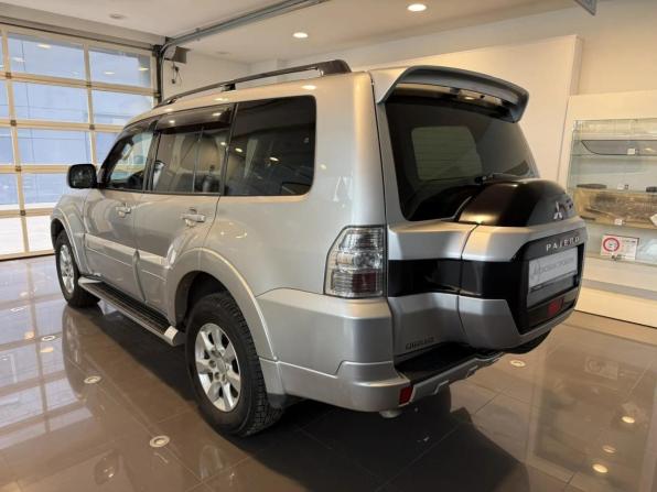 Mitsubishi Pajero IV Рестайлинг 2 с пробегом 2018 года, цена 3 050 000 рублей, 107335 км, внедорожник, Автокод Объявления