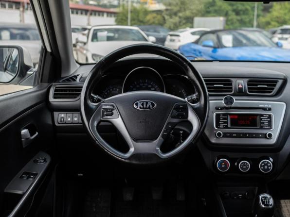 Kia Rio III Рестайлинг с пробегом 2016 года, цена 999 000 рублей, 158538 км, седан, Автокод Объявления