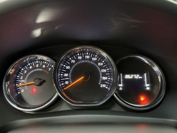 Renault Sandero II Рестайлинг с пробегом 2021 года, цена 1 411 000 рублей, 86264 км, хэтчбек, Автокод Объявления